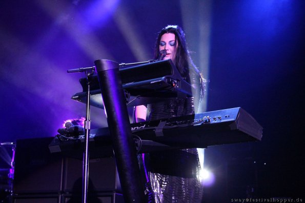 Evanescence-2011-Dusseldorf_18