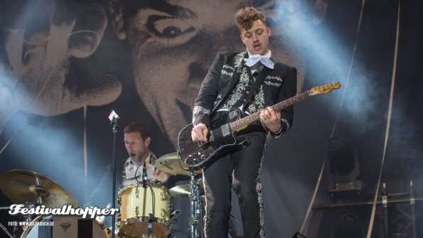 the-hives-groezrock-2014-3757