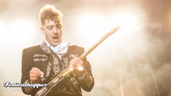 the-hives-groezrock-2014-3778