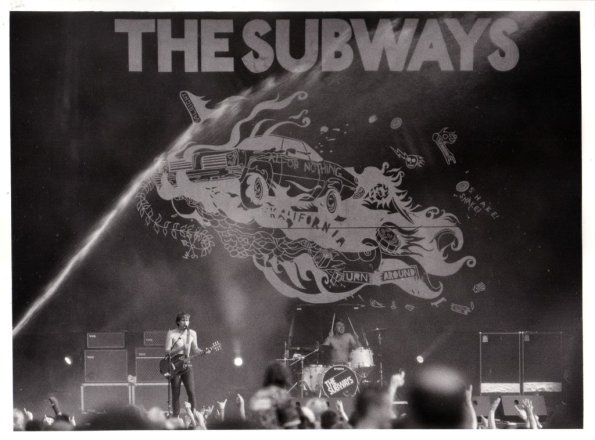 the_subways_1