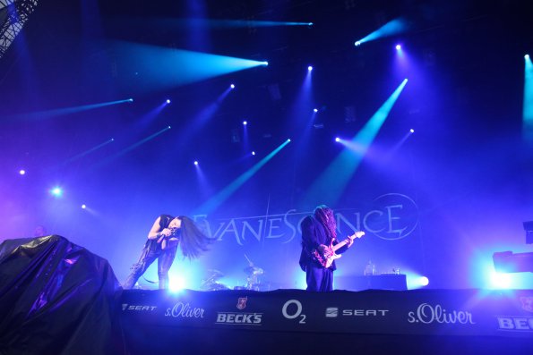 Evanescence-15