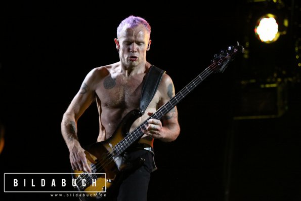 Red-Hot-Chili-Peppers-5