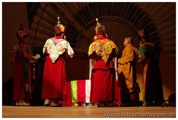 tff-2012l--tashi-lhunpo-monks--6