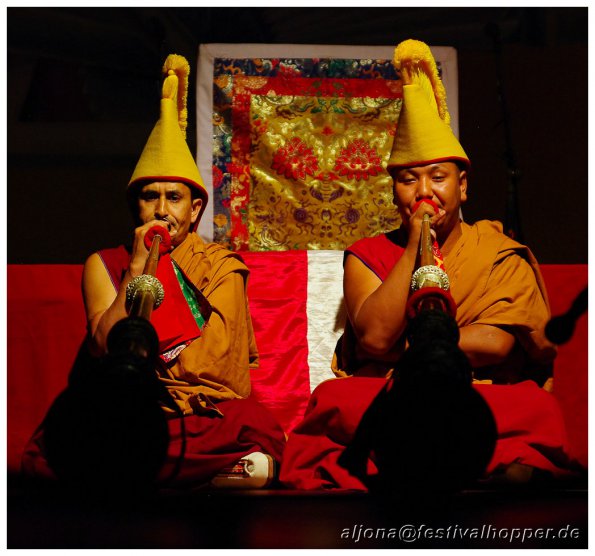 tff-2012l--tibet-monks-4