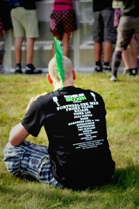 Wegen Ausverkauf und großer Nachfrage gibt es eine Sammel-Nachbestellung der rocken am Brocken Festivalshirts