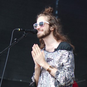 Juicy Beats 2013 Crystal Fighters 04