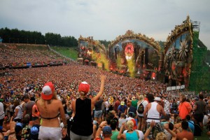 Tomorrowland-2014_1-c-A-Jodocy