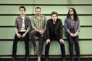 Kings-Of-Leon-Pressphoto_Credit-Dan-Winters