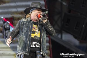 AC/DC und Axl Rose rocken Hamburg, 45000 Fans im Volksparkstadion, Foto: André Havergo