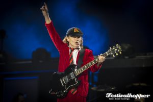 AC/DC und Axl Rose rocken Hamburg, 45000 Fans im Volksparkstadion, Foto: André Havergo