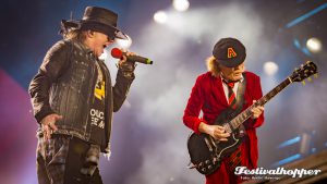 AC/DC und Axl Rose rocken Hamburg, 45000 Fans im Volksparkstadion, Foto: André Havergo