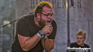 Hi! Spencer aus Hagen bringen das Publikum beim Hütte Rockt Festival zum Kochen. Foto André Havergo