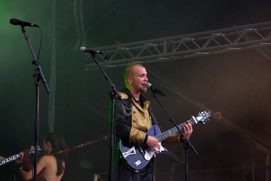 09-08-02_bigdayout_515_schandmaul_800x600
