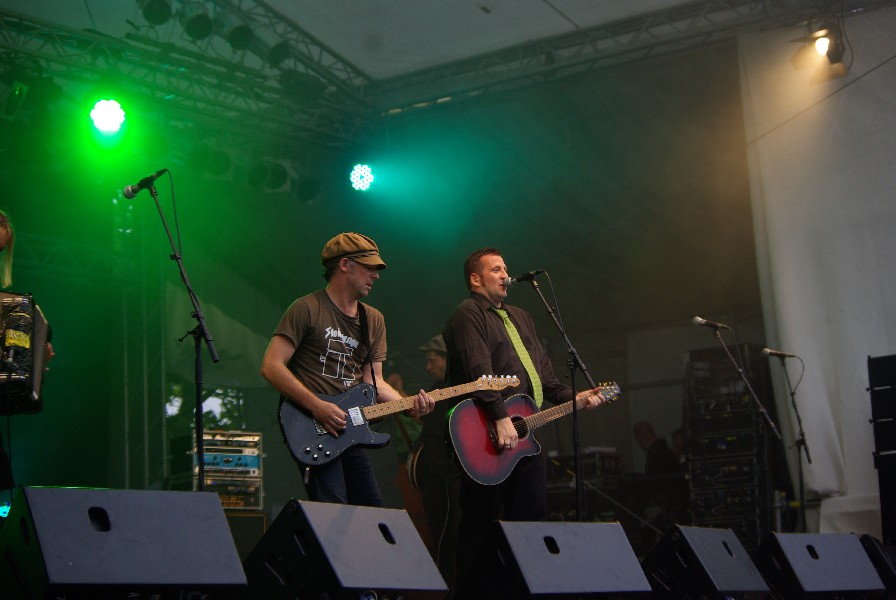09-08-02_bigdayout_616_mririshbastard_800x600