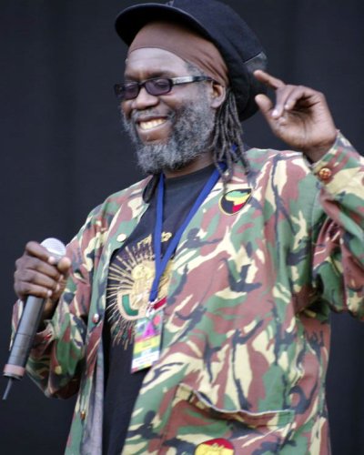 Macka B