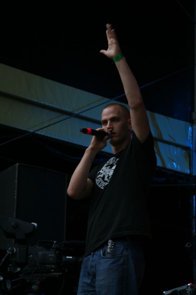 KIZ-up-ehfb