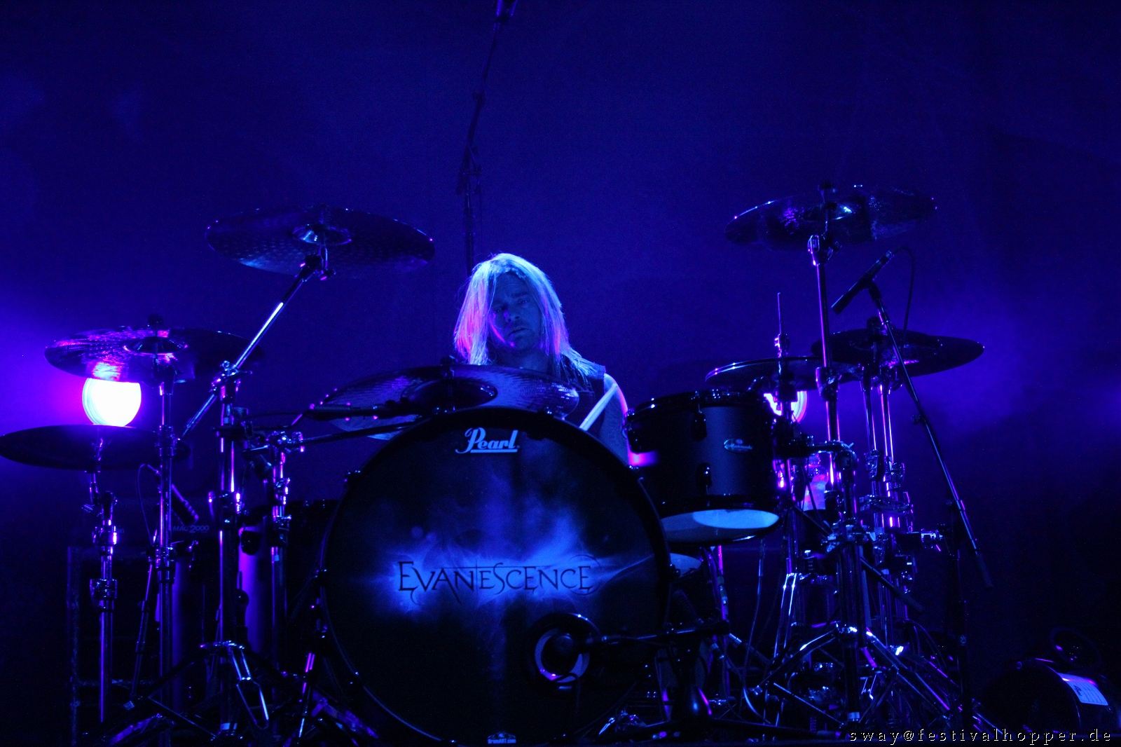 Evanescence-2011-Dusseldorf_06