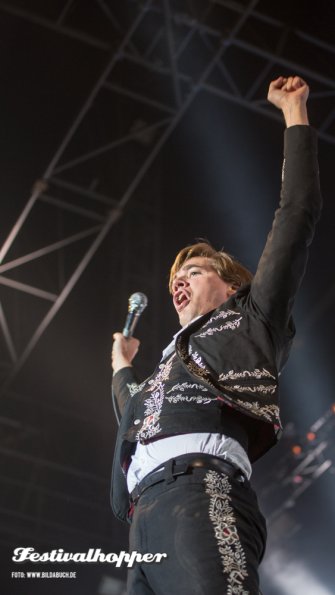 the-hives-groezrock-2014-3750