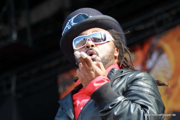 skindred-4058