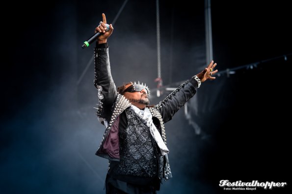 Highfield_2019_Skindred002