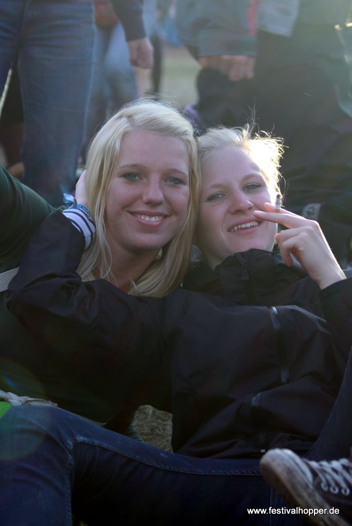 festival-fans-0911