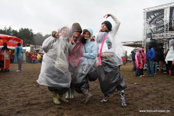 feiern-auch-im-regen-1157