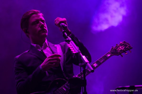 interpol-hurricane2014-5291