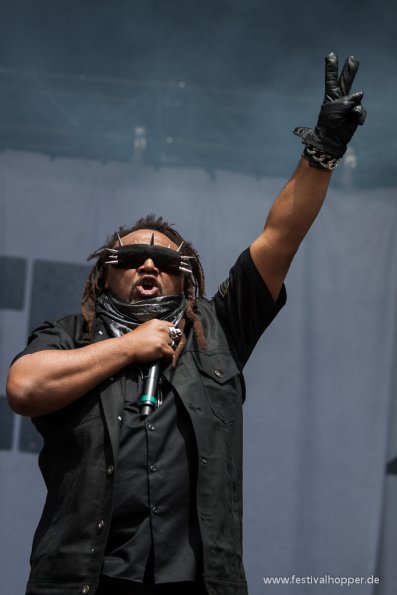 skindred-hurricane2014-4207