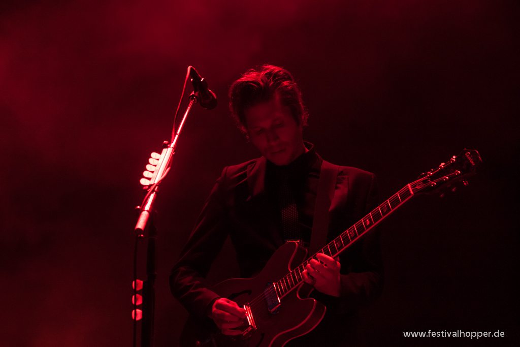 interpol-hurricane2014-5245