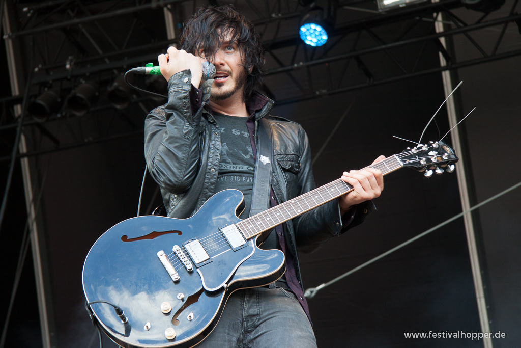 reignwolf-hurricane2014-5818