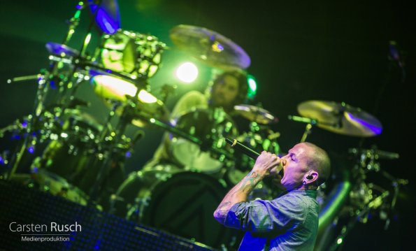 Linkin-Park_3961_cr_web