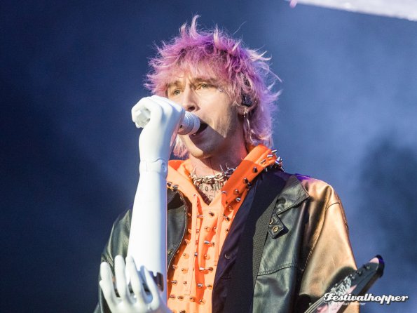 machine gun kelly lolla2022