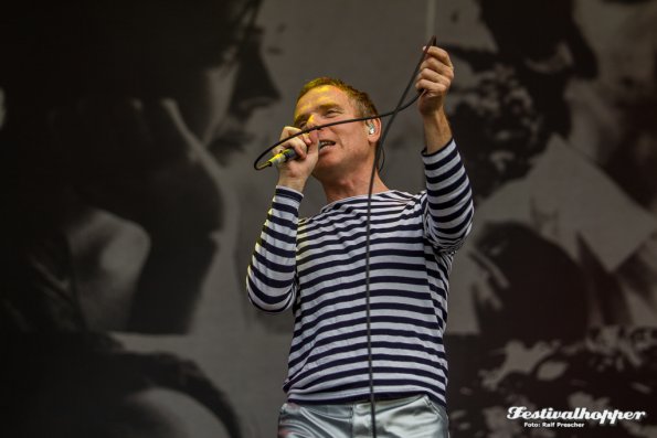 belle-sebastian-lolla-2015-0506