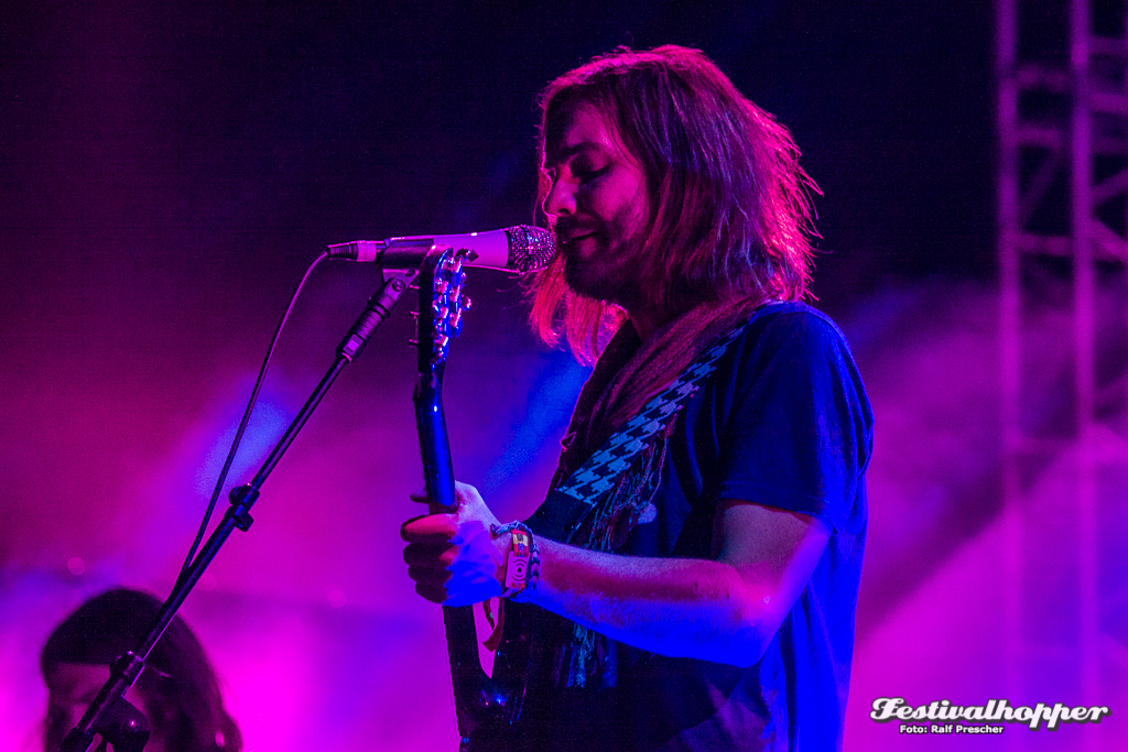 tame-impala-lolla-2015-1075