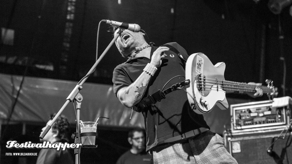 NOFX-Mair1-2013-4676