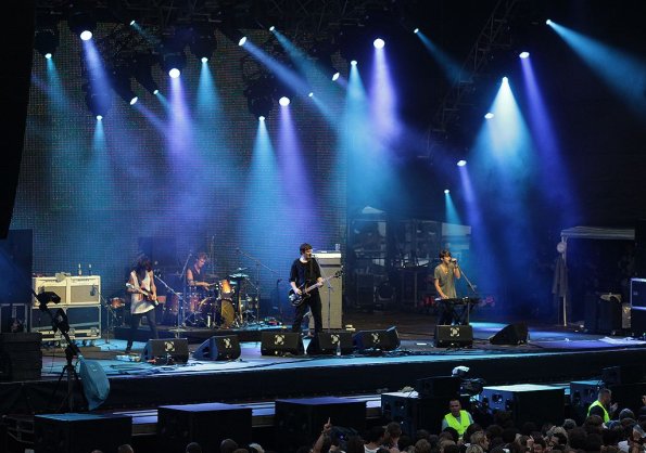 15_Klaxons_MainStage