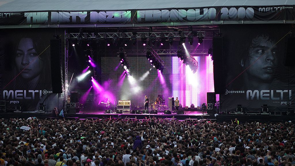 09_Klaxons_MainStage