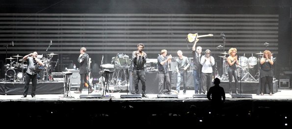 2167_MassiveAttack_MainStage