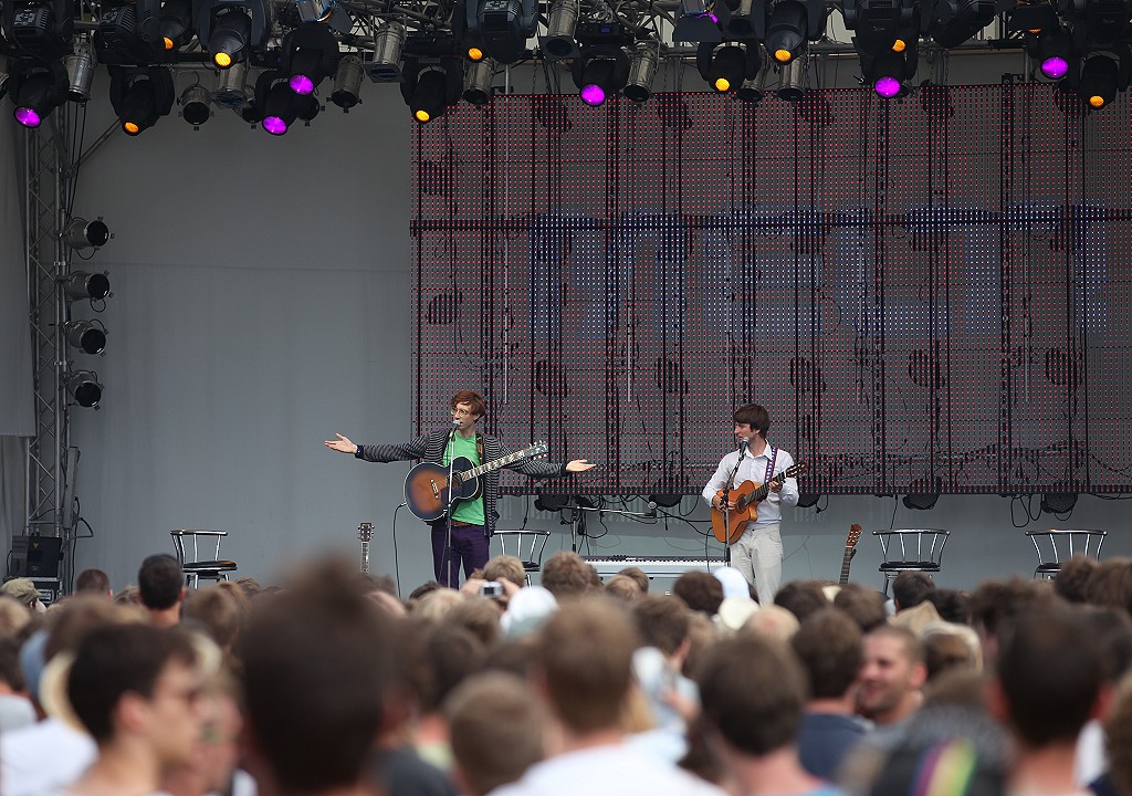 0953_KingsOfConvenience_GeminiStage