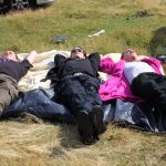 moe und freunde holen sich sonnenbrand