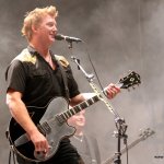 Them Crooked Vultures (2)