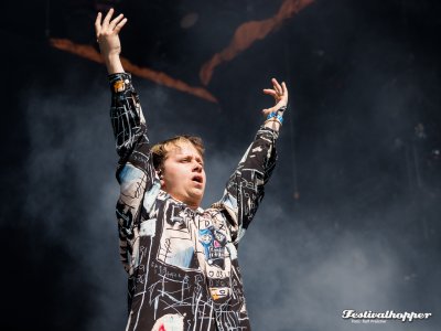Nothing But Thieves