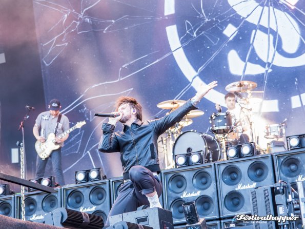 while she sleeps rar2024