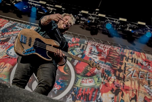 while-she-sleeps579-Reload-2019-0824-WHI_6948