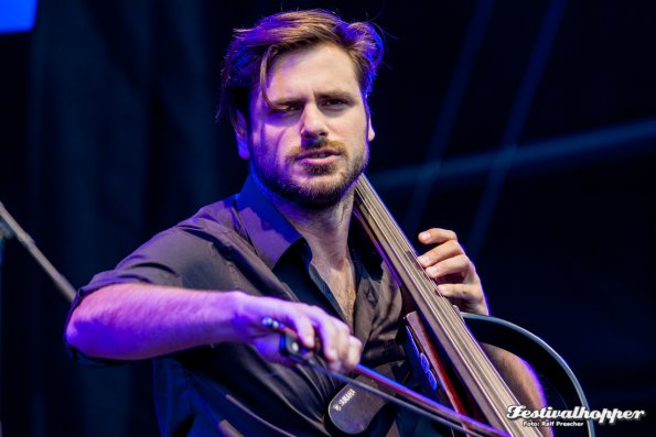 2CELLOS-RAR2017-9986