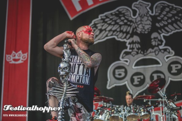 FiveFingerDeathPunch_9364