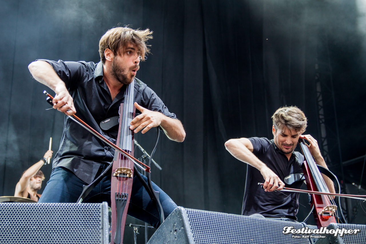 2CELLOS-RAR2017-0043