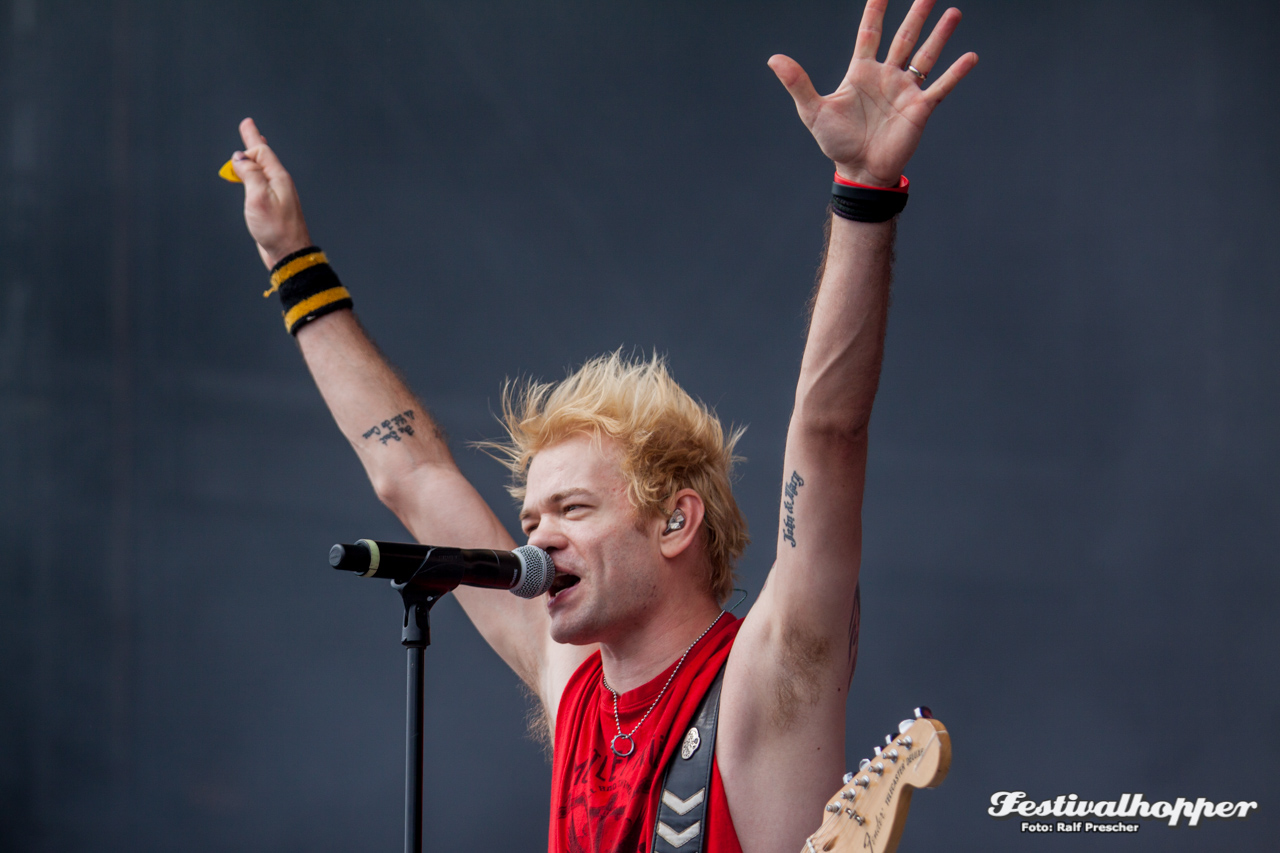 SUM41-RAR2017-0562