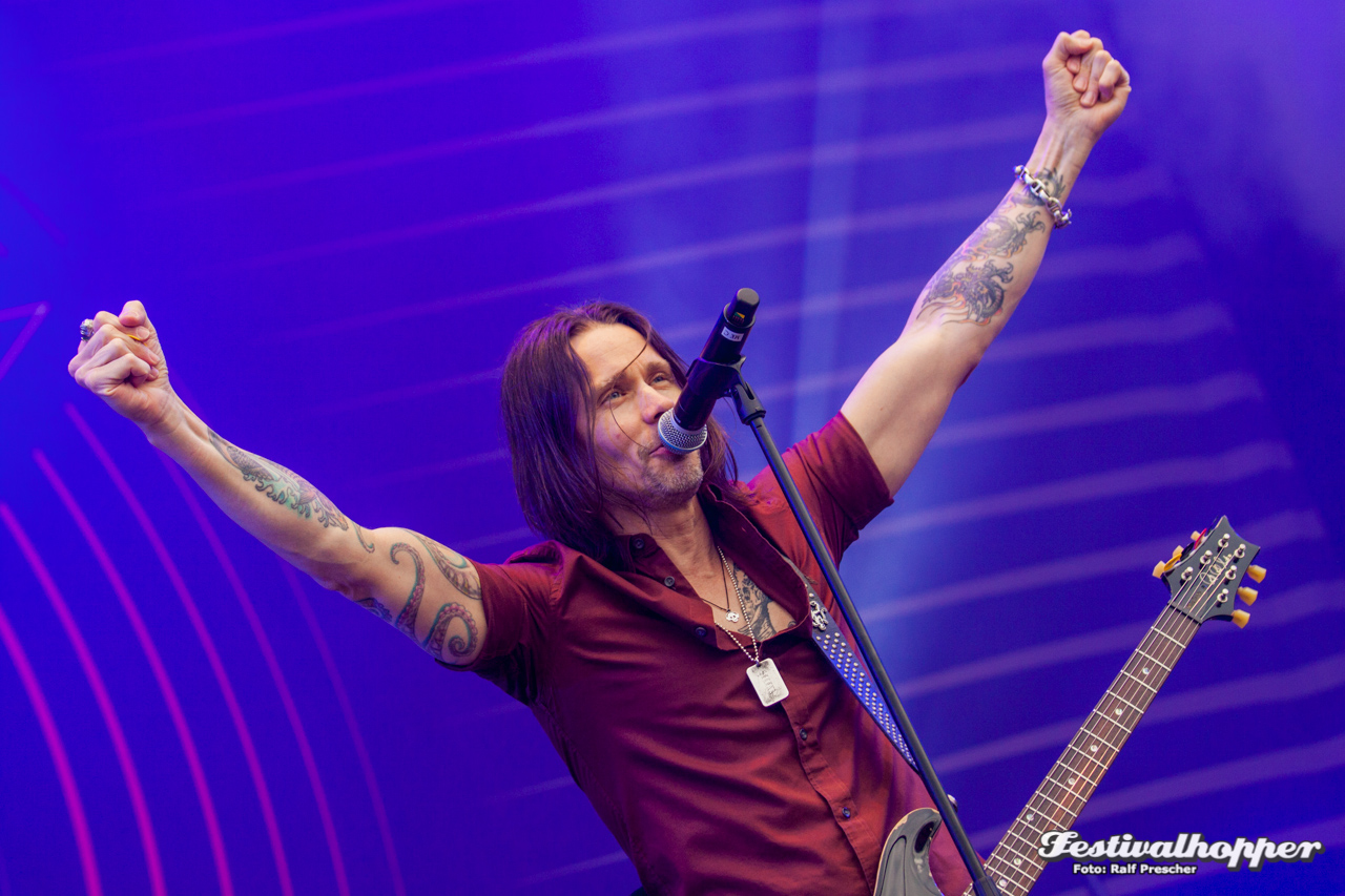 Alter-Bridge-RAR2017-1535