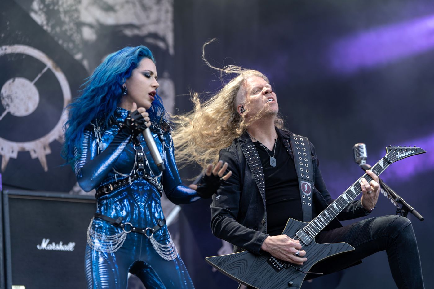 Rock-im-Park-2023_2875_ARCHENEMY_guitar02